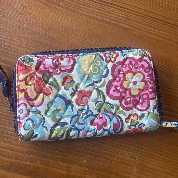 Vera Bradley Handbags - Floral Quilted Women's Wallet Vera Bradley